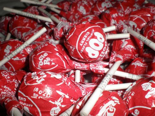 Cherry Tootsie Pops 60 Pops logo