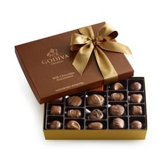 Godiva Chocolatier Milk Chocolate Gift Box (22 Pc.) logo