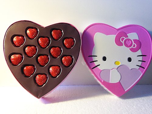 Hello Kitty Valentine Foil Wrapped Heart Shaped Chocolate Candy Net Weight 3.43 Oz logo