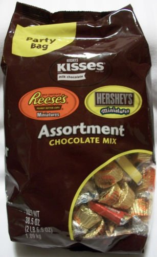 Hershey’s Assortment Mix, Hershey’s Kisses, Reese’s Miniatures & Hershey’s Miniatures, 38.5oz Bag (individual) logo