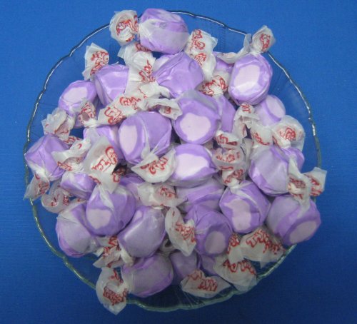 Huckleberry Flavored Taffy Town Salt Water Taffy 2 Pound logo