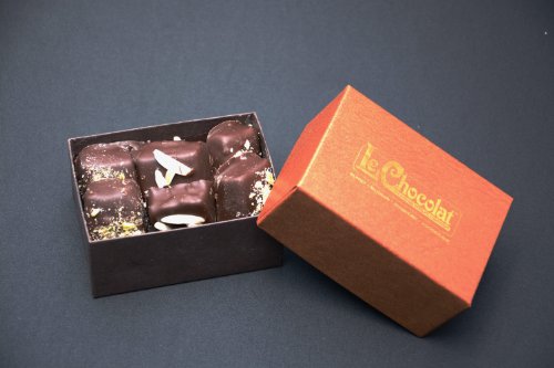 Le Chocolat Gourmet Sugar Free 1/2lb+ Dark Box logo