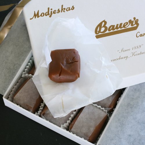 Modjeskas – Caramel Marshmallows In Gift Box – Original (8 Ounce) logo