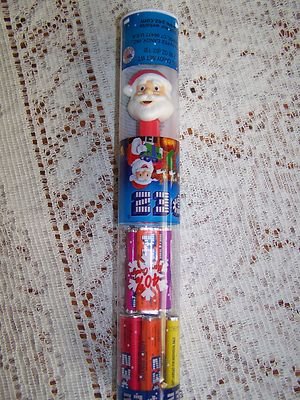 Pez Santa Holiday Tube Kit-santa Dispensor & 8 Packs Of Candy 2.90 Oz (82.1g) logo