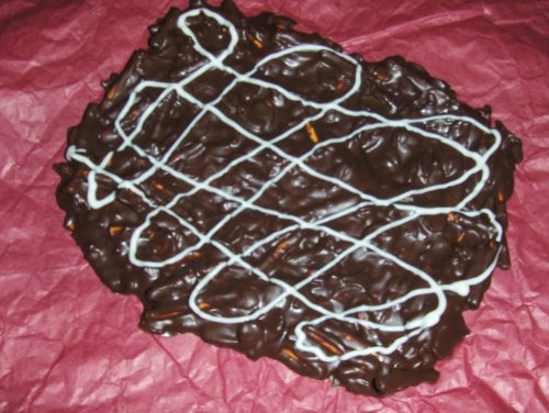 Raspberry Dark Chocolate Pretzel Almond Bark, 32 Oz logo