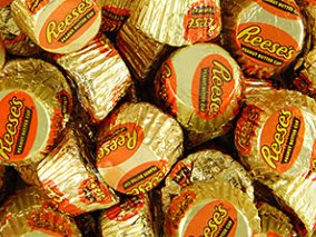 Reese’s Miniature Peanut Butter Cups 105 Count (packaging May Vary) logo