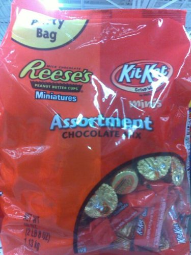 Reese’s Peanut Butter Mini’s & Kit Kat Mini’s Mix Bag, 40oz Bag (Pack of 2) logo