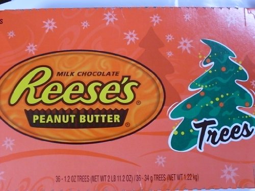 Reese’s Peanut Butter Trees logo