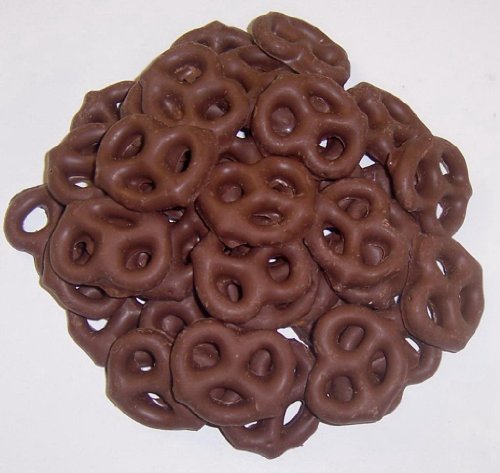 Scott’s Cakes Chocolate Covered Pretzels In A Decorative Can logo