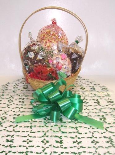 Scott’s Cakes Small Christmas Day Treat Christmas Basket With Handle Holly Wrapping logo