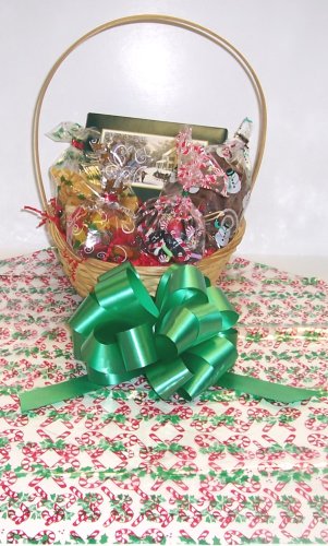 Scott’s Cakes Small Happy Holidays Christmas Basket With Handle Candy Cane Wrapping logo