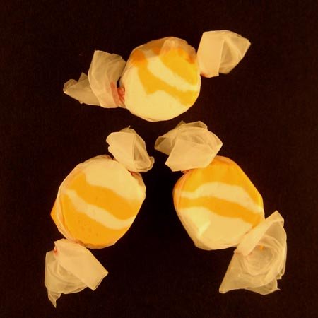 Taffy Town Saltwater Taffy Peaches N Cream -5lb logo