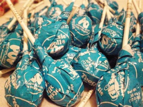 Tootsie Pops Blue Raspberry 30 Pops logo