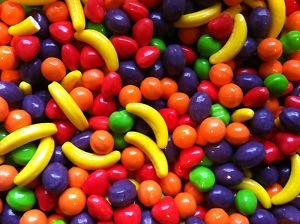 Willy Wonka Runts 2 Lb Bulk logo