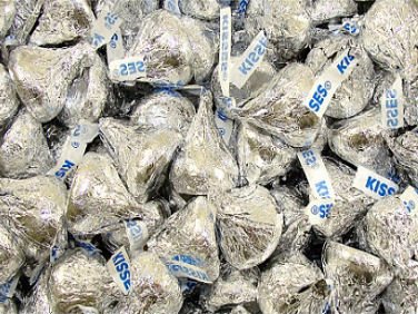 Hershey’s Kisses – Original – Silver Foil, 5 Pound Bag logo